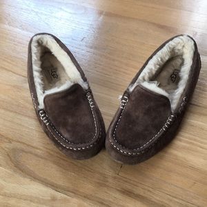 Ugg slippers